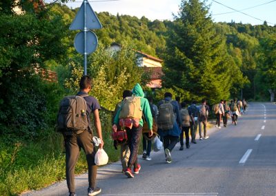 Group,Of,Migrants,Are,Trying,To,Cross,The,Border.,Refugees